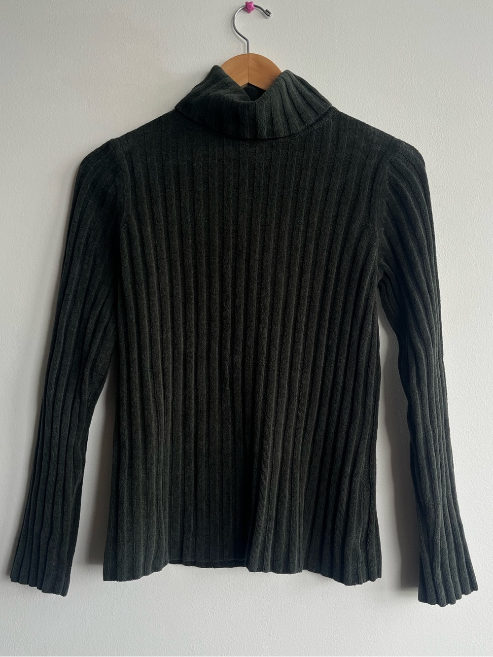 Eddie Bauer Dark Olive Green Ribbed Turtleneck Sweater Poetcore Dark Academia S